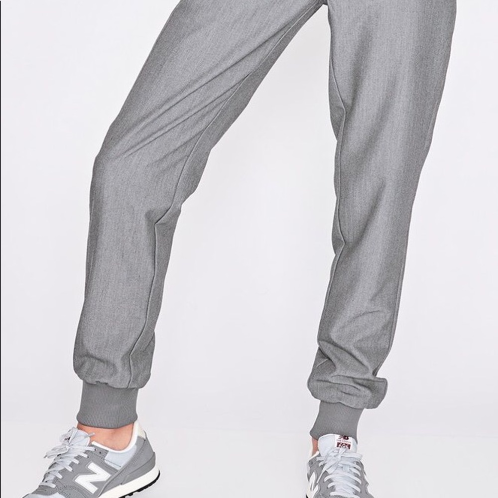 NWT FIGS graphite/gray Zamora jogger scrub pants